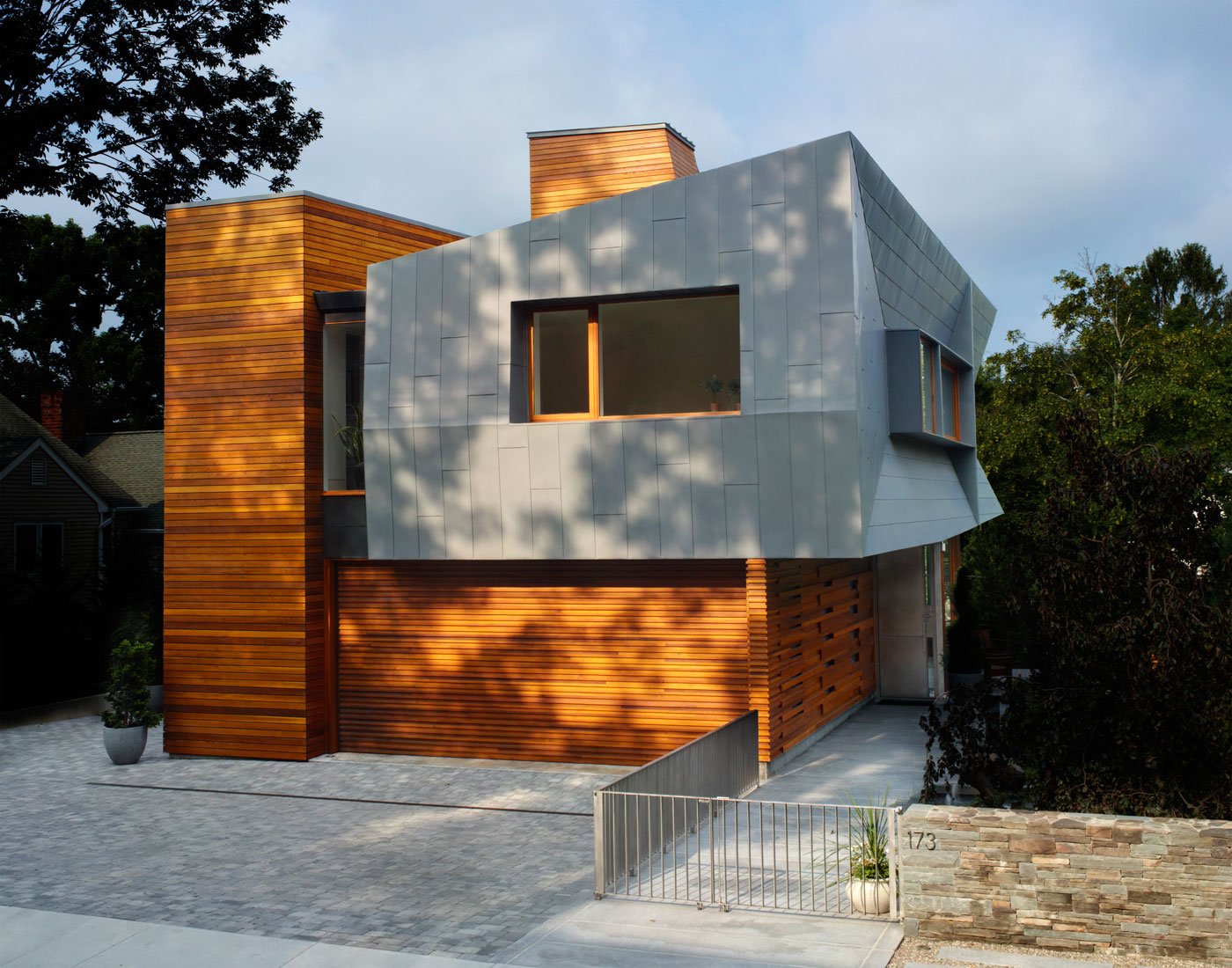 Low-cost modern house facade