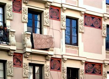 Option of patterns on house facade