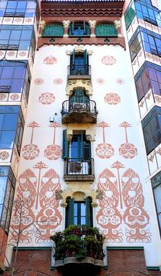 Facade decoration in Art Nouveau style