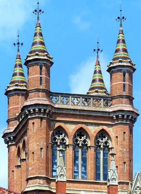 Example of towers on house facade