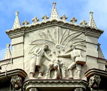 Facade decoration with Pedimens