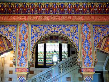 Facade decoration in Oriental style