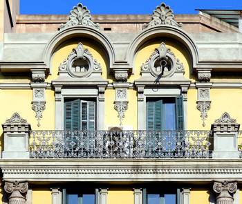 Details of yellow facade
