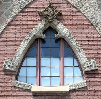 Facade decoration in Gothic style
