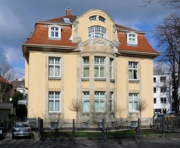 Photo of beige facade