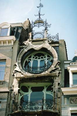 House finish in Art Nouveau style