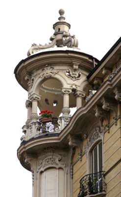 Facade decoration with towers