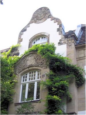 Option of windows on house facade