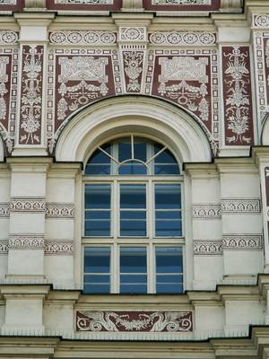 Facade decoration with patterns