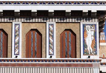 Cladding with patterns on facde