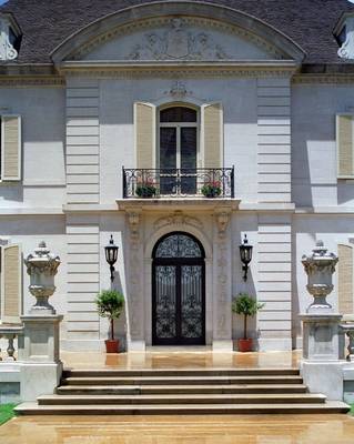 Option of entrances on country house
