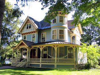 Cottage variant in Victorian style