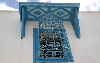Details of blue house
