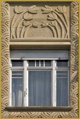 Cottage variant in art deco style