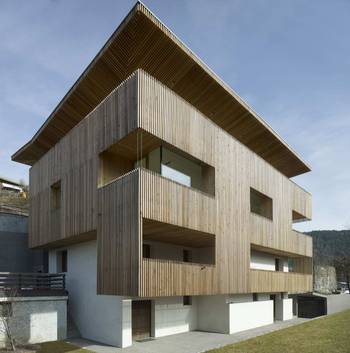 Dynamic Wooden Facade: A Contemporary Interpretation of Alpine Architecture