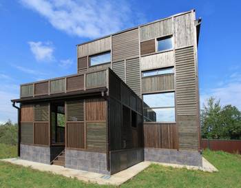 Modular wooden facade with rhythmic slat composition