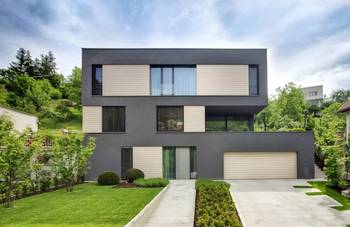 House finish in contemporary style