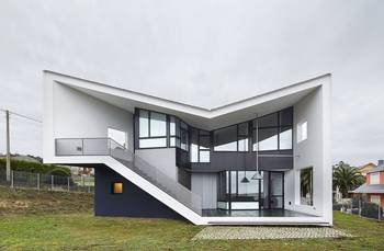 House in contemporary style