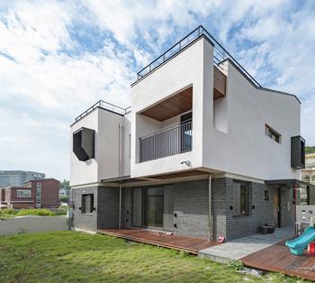 Contemporary style of cottage facade