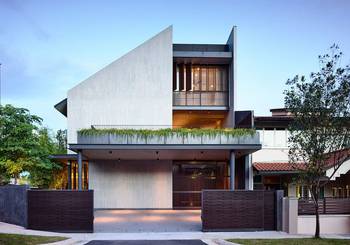 Option of concrete facade cladding