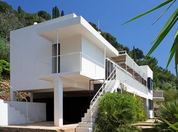 House in contemporary style