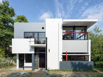 House in contemporary style