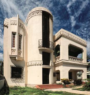 Example of house in art deco style