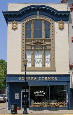 Classic Two-Tone Facade of 