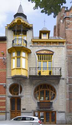 Facade decoration in Art Nouveau style