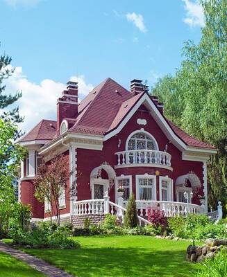 Renaissance style of cottage facade