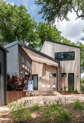 Modern Wooden Facade: Organic Blend of Natural Materials and Geometric Forms