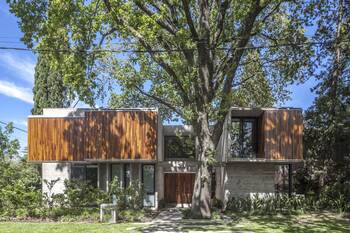 House finish in prairie school style