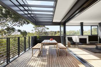 Modern facade with integrated terrace and panoramic glazing