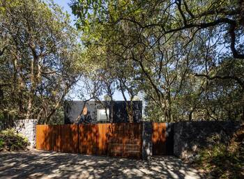 House in barnhouse style