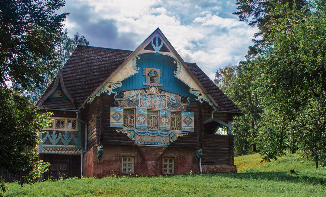 fairytale house in Flenovo
