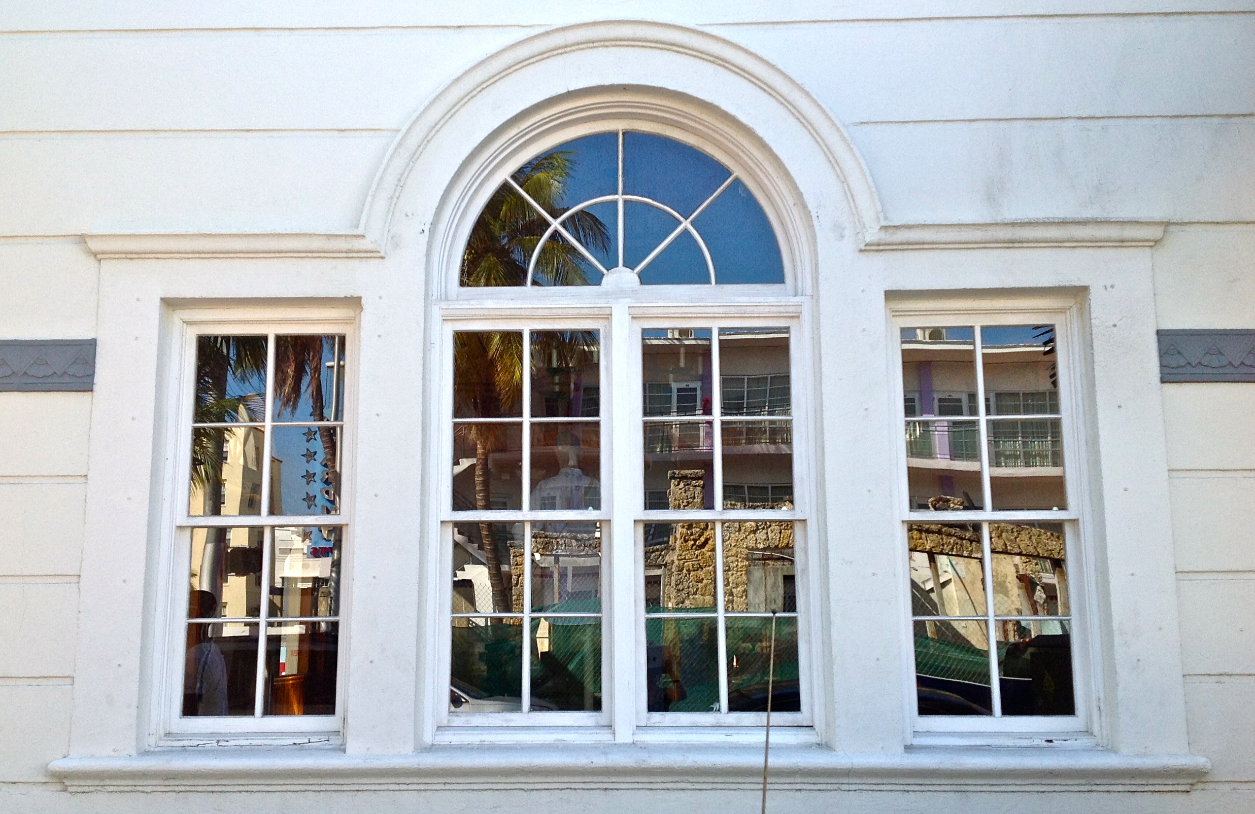 Palladian window