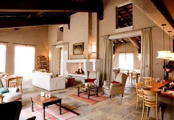 Mediterranean Elegance: Open-Plan Country House Interior with Rustic Chic