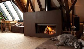 Modern Minimalism Under a Sloped Roof: Cozy Space with a Geometric Fireplace