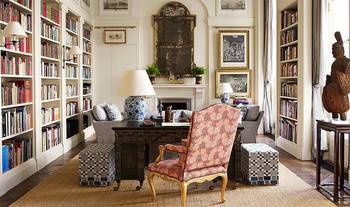 Library design in private house in empire style.