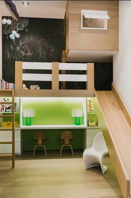 Multifunctional Children's Room: Two-Tier Design with Play and Study Areas