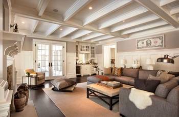 Elegant Living Room with Coffered Ceiling: Fusion of Classic Design and Modern Comfort