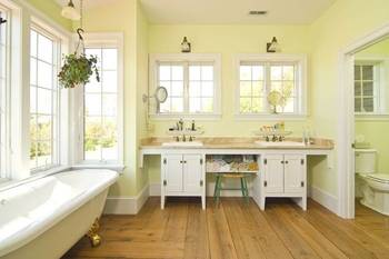 Sunny Bathroom in a Country House: A Blend of Rural Charm and Elegance