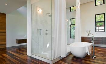 Modern Spa Bathroom: Harmony of Wood and White in Country House Interior