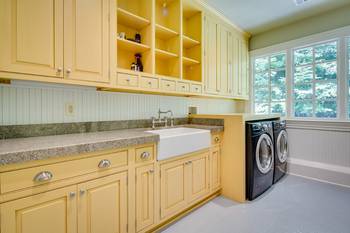 Option of laundry in cottage in Craftsman style.