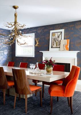 Dining room in cottage in fusion style.