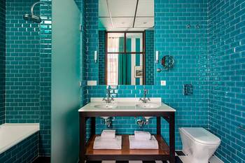 Bathroom in cottage in fusion style.