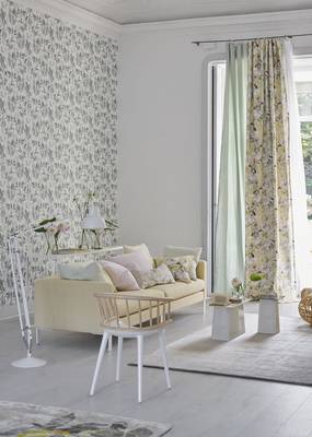 Airy Scandinavian Interior with Botanical Accents
