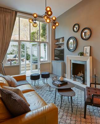 Modern Classic: Bright Interior with High Ceilings and Panoramic Garden Access