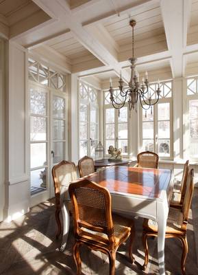 Dining room in house in colonial style.