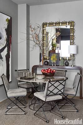 Photo of dining room in house in Art Deco style.